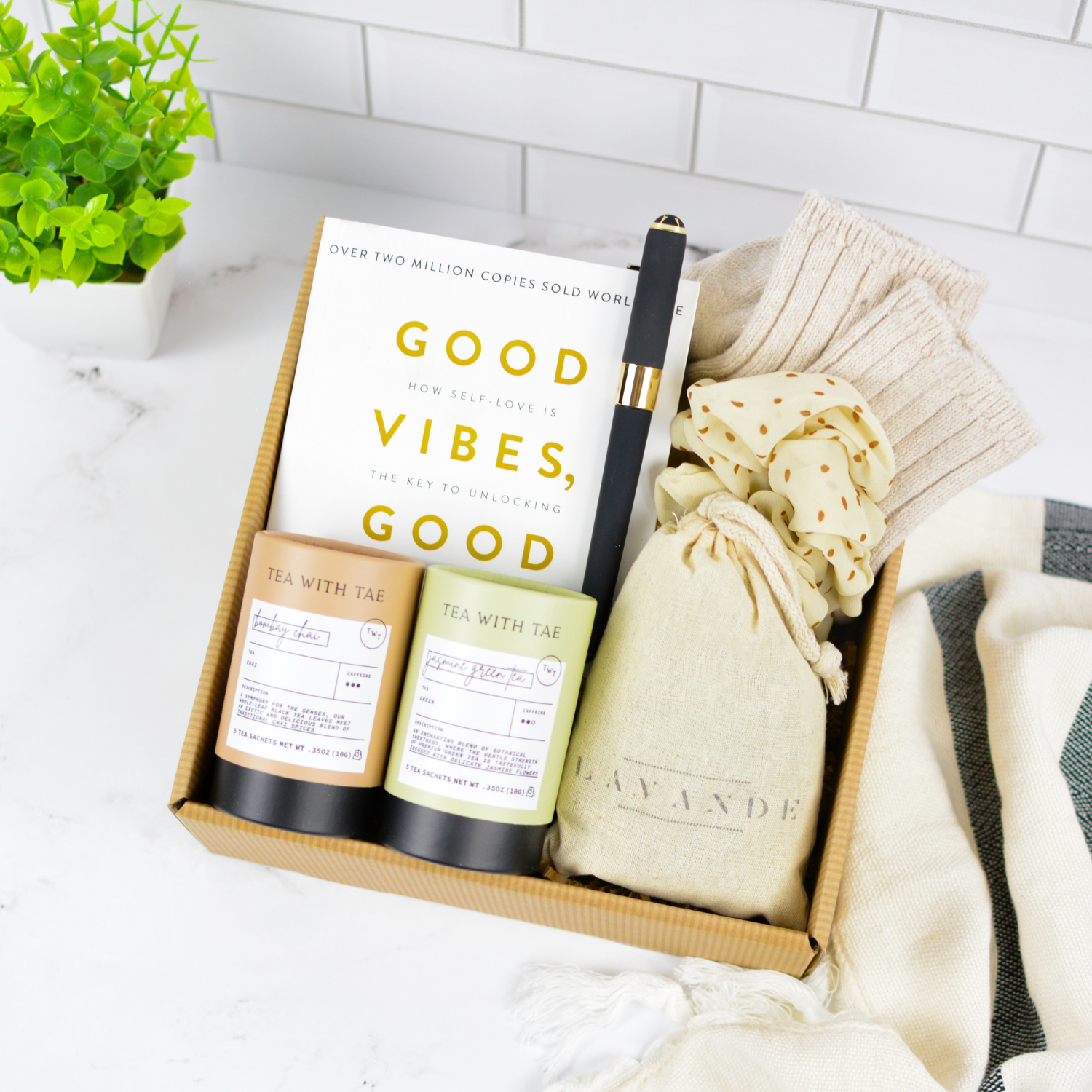 Good Vibes Self-Care Gift Box – Self-care gift set with relaxing wellness items